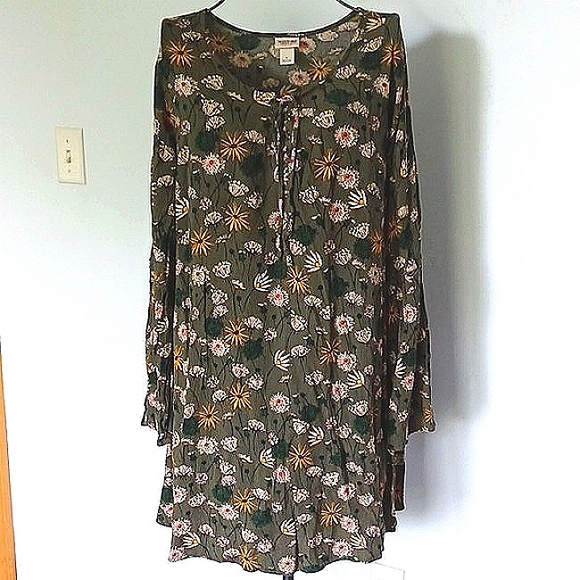 Mossimo Supply Co. Dresses & Skirts - Mossimo boho olive floral mini dress